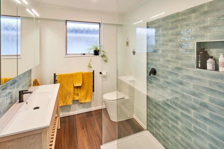 Photo of property in 53 Teoti Street, Paraparaumu Beach, Paraparaumu, 5032