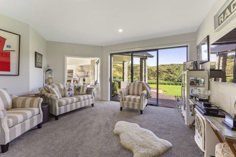 Photo of property in 180 North Manakau Road, Manakau, Levin, 5573
