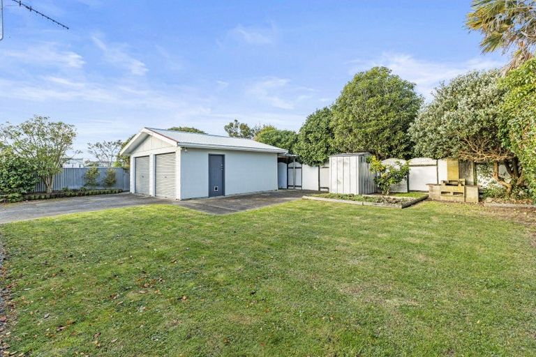 Photo of property in 27 Dewe Avenue, Feilding, 4702