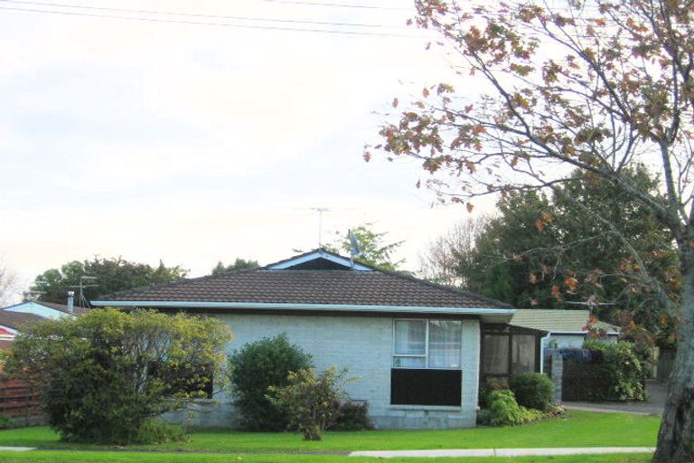 Photo of property in 2/45 Wallace Road, Papatoetoe, Auckland, 2025