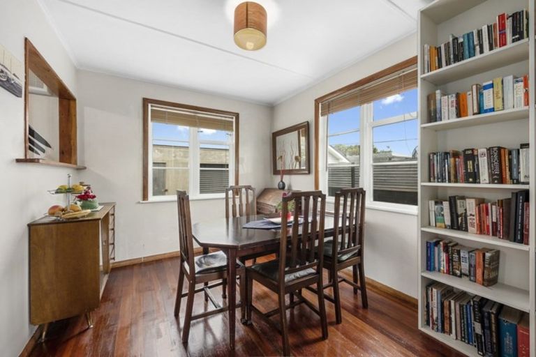 Photo of property in 21 East Street, Petone, Lower Hutt, 5012