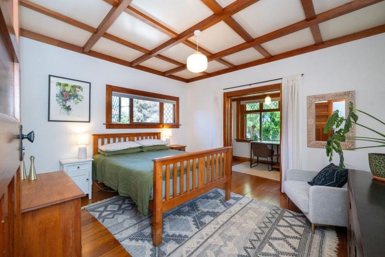 Photo of property in 702 Avenue Road East, Parkvale, Hastings, 4122