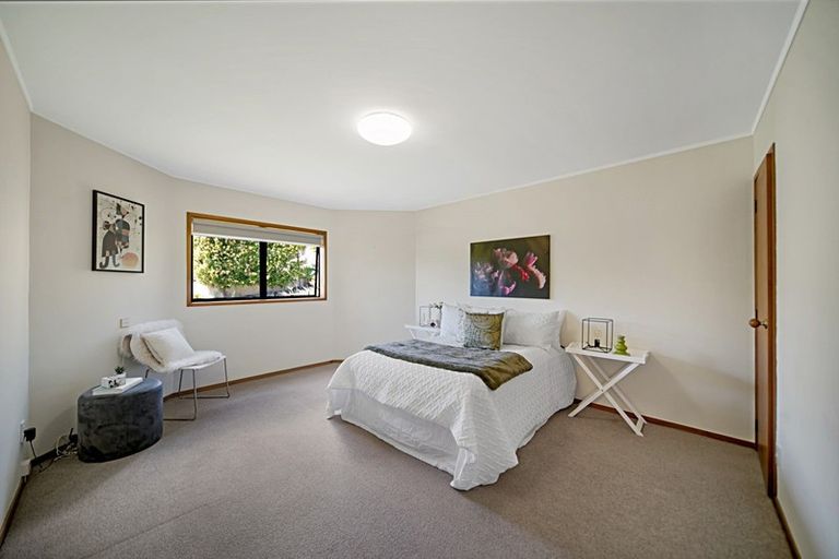 Photo of property in 35 William Bryan Drive, Half Moon Bay, Auckland, 2012