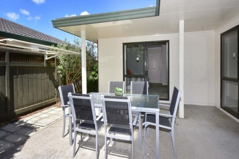 Photo of property in 11a Pine Road, Orewa, 0931