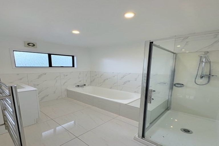 Photo of property in 43 Chequers Avenue, Glenfield, Auckland, 0629