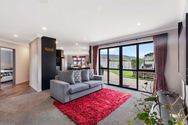 Photo of property in 3 Margaret Place, Waiuku, 2123