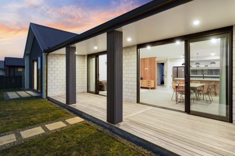 Photo of property in 25 Parkside Mews, Papamoa, 3118