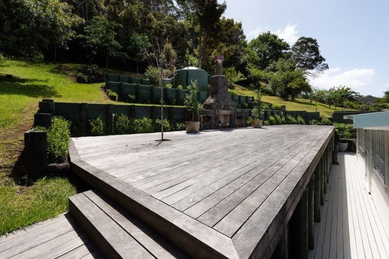 Photo of property in 7 Matauwhi Road, Russell, 0202