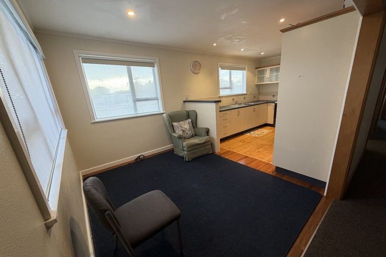 Photo of property in 106 Latham Street, Marewa, Napier, 4110