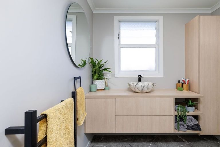 Photo of property in 22 Hughes Street, Waimate, 7924