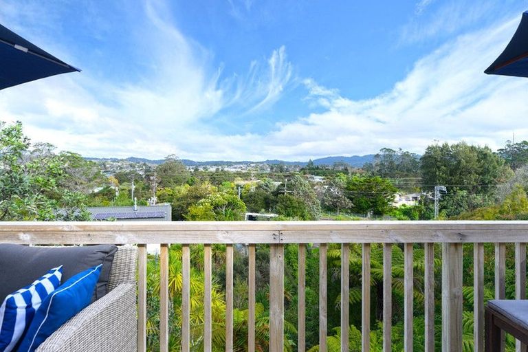 Photo of property in 57b Rangeview Road, Sunnyvale, Auckland, 0612