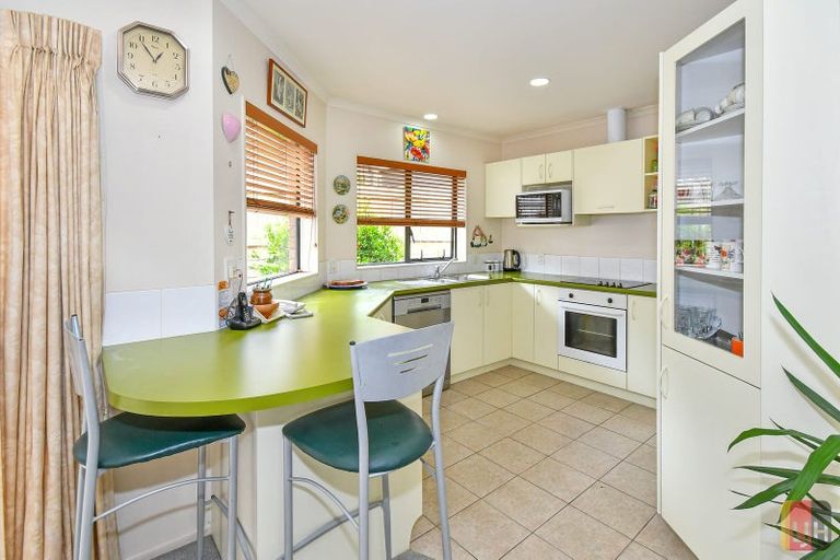 Photo of property in 7 Wairere Road, The Gardens, Auckland, 2105