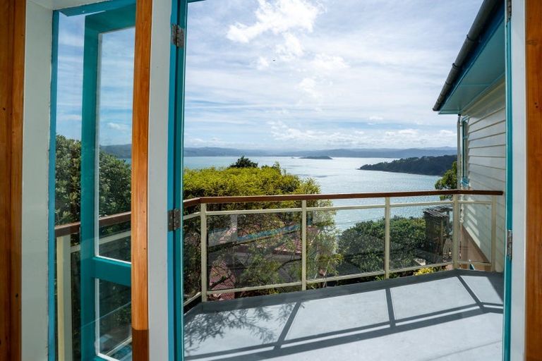 Photo of property in 15 Thane Road, Roseneath, Wellington, 6011