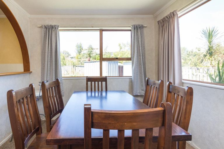 Photo of property in 6-8 East Road, Shannon, 4821