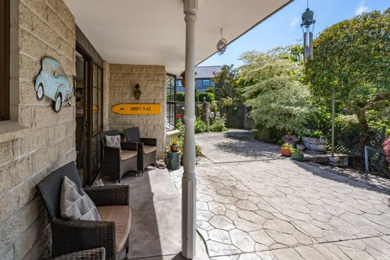 Photo of property in 2/30c Greers Road, Ilam, Christchurch, 8041