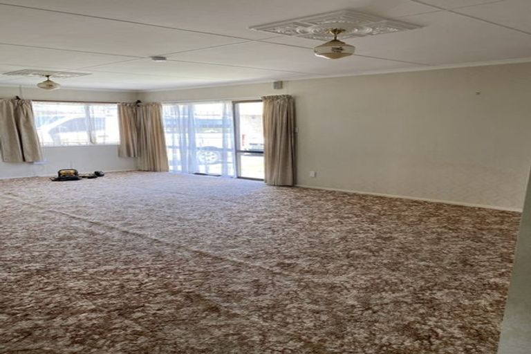 Photo of property in 6 Bevan Place, Otaki, 5512