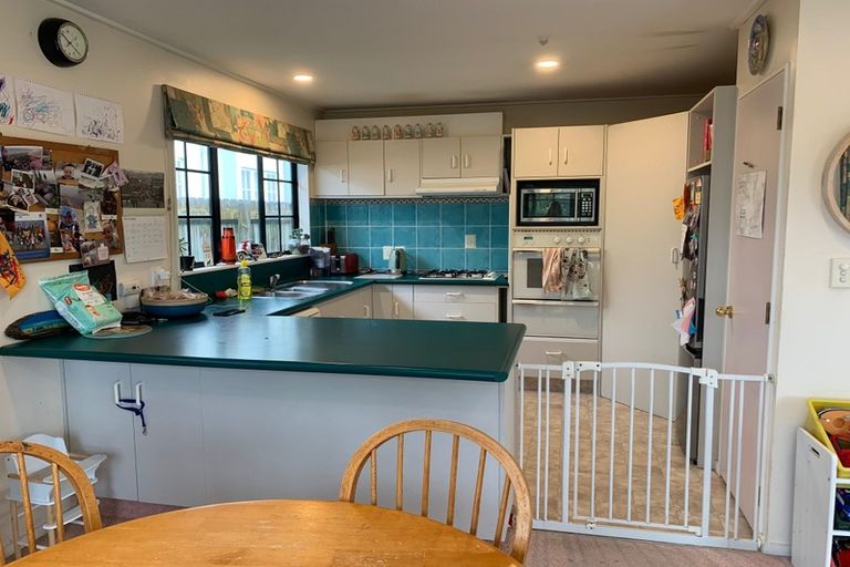 Photo of property in 2/50 Porutu Street, Fairfield, Lower Hutt, 5011