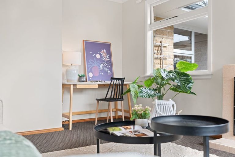 Photo of property in 1/115 Withells Road, Avonhead, Christchurch, 8042