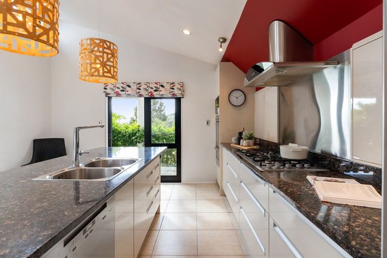 Photo of property in 52 Walter Road, Lowry Bay, Lower Hutt, 5013