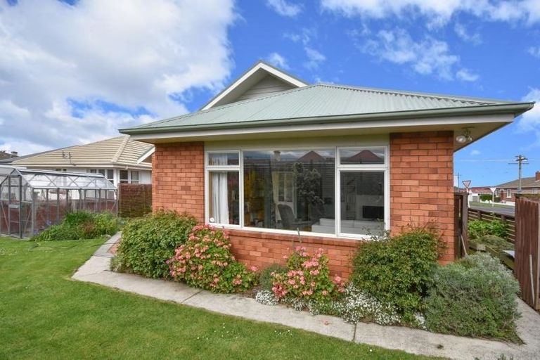Photo of property in 17 Mills Street, Saint Kilda, Dunedin, 9012