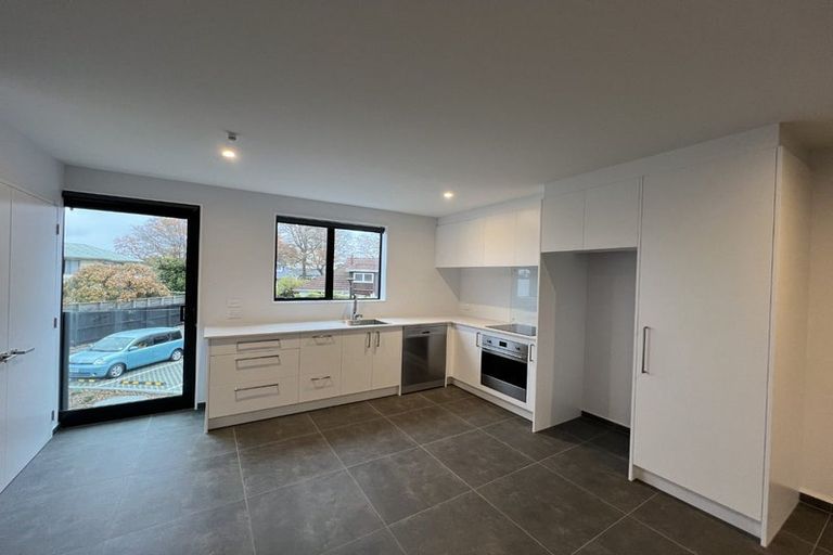 Photo of property in 5/27 Harewood Road, Papanui, Christchurch, 8053