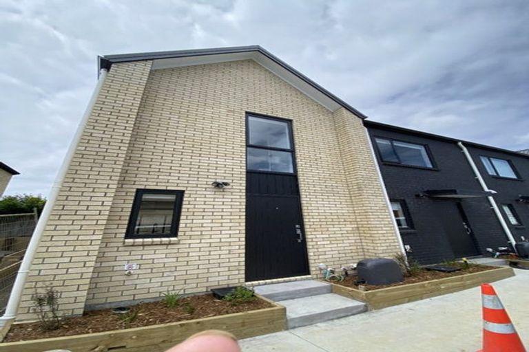 Photo of property in 9/125b Metcalfe Road, Ranui, Auckland, 0612