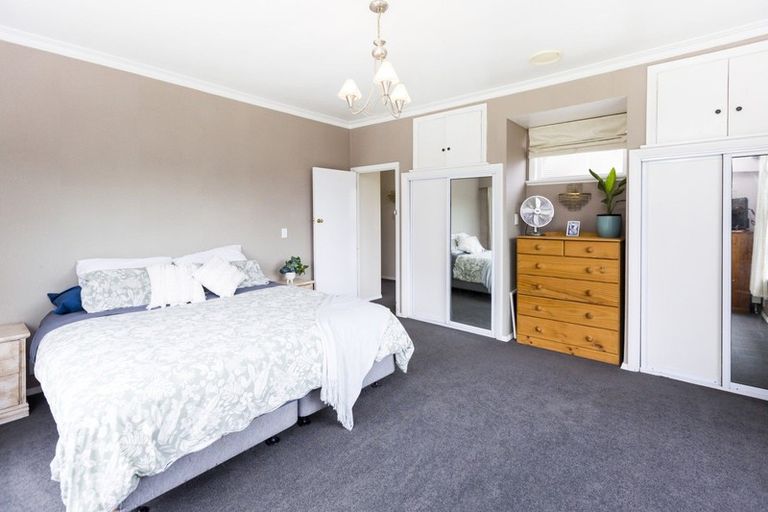 Photo of property in 73 Kamahi Street, Stokes Valley, Lower Hutt, 5019