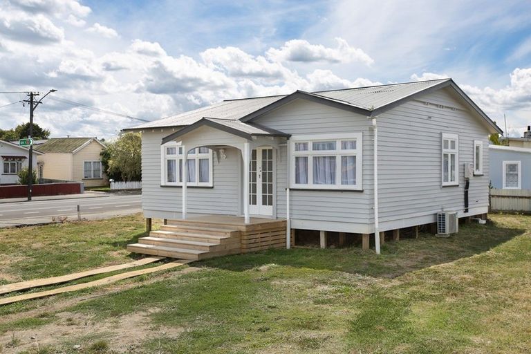 Photo of property in 143 Broadway, Marton, 4710