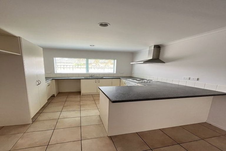 Photo of property in 11 Ettrick Lane, Papakura, 2110