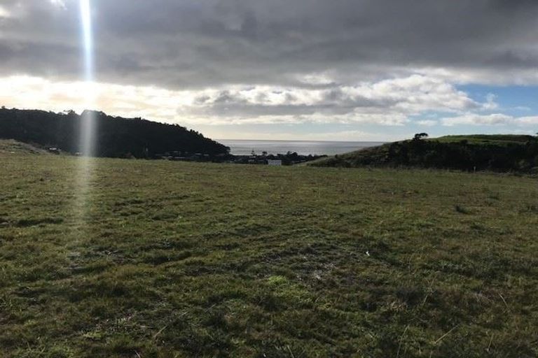 Photo of property in 18 Azimuth Road, Tairua, 3508