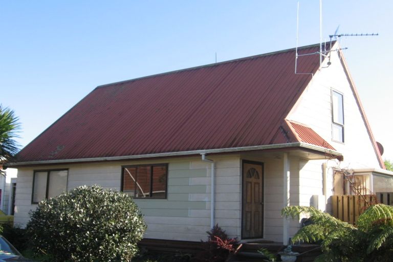 Photo of property in 15 Lickfold Lane, Pukete, Hamilton, 3200