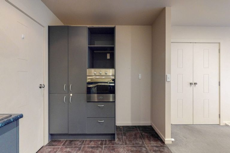 Photo of property in 263 Middleton Road, Glenside, Wellington, 6037