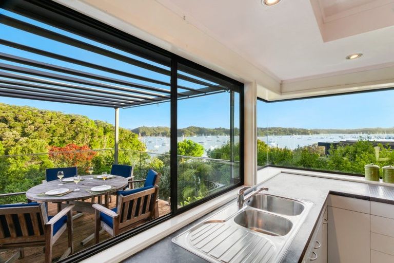 Photo of property in 15 Kakapu Road, Okiato, Russell, 0272