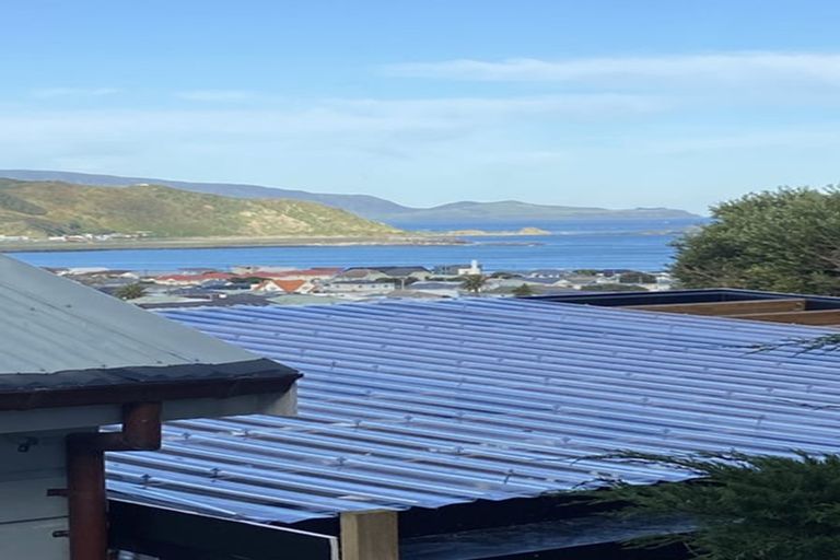 Photo of property in 9 Lerwick Terrace, Melrose, Wellington, 6023