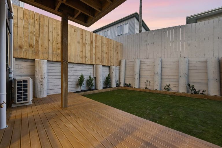 Photo of property in 72b Sycamore Drive, Sunnynook, Auckland, 0620