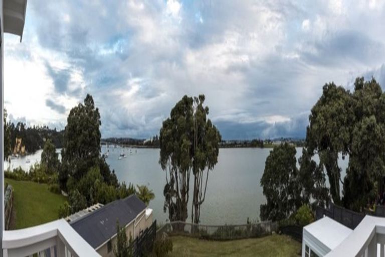 Photo of property in 79 Ferry Parade, Herald Island, Auckland, 0618