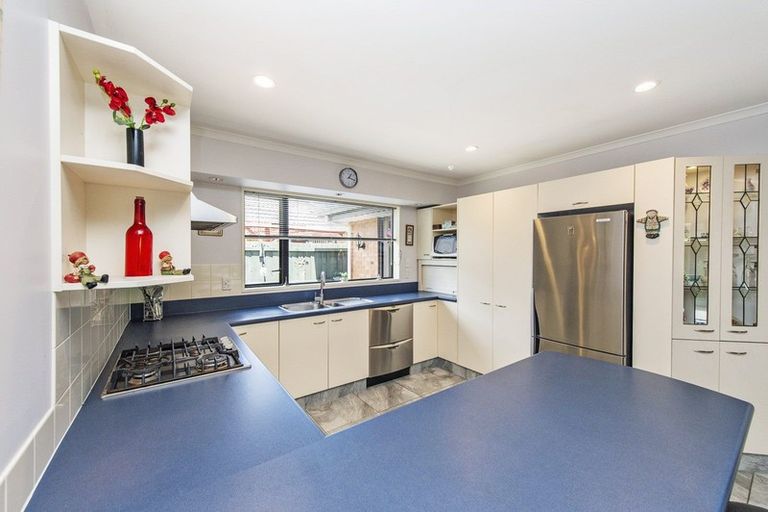 Photo of property in 60 Mauger Drive, Heathcote Valley, Christchurch, 8022
