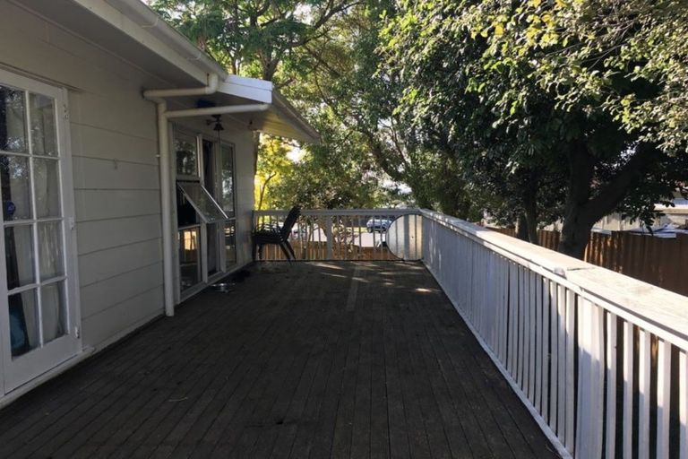 Photo of property in 1/22 Darnell Crescent, Clover Park, Auckland, 2019