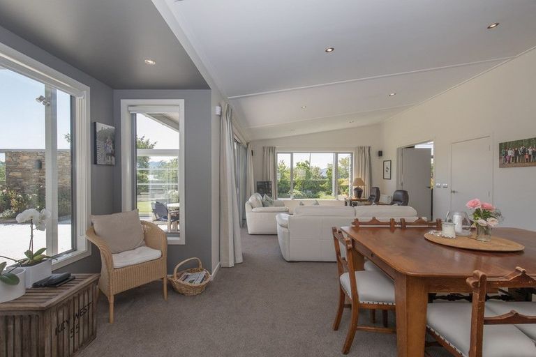 Photo of property in 2 Elderberry Crescent, Wanaka, 9305