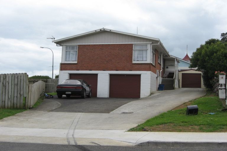 Photo of property in 2 Totara Avenue, Pukekohe, 2120