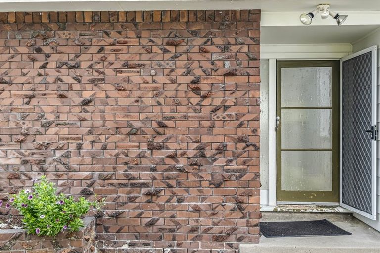 Photo of property in 28 Terra Nova Street, Glen Eden, Auckland, 0602