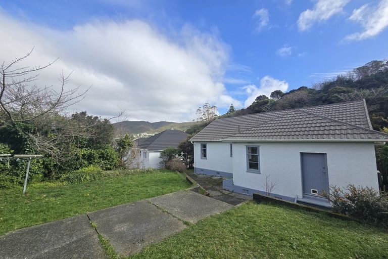 Photo of property in 40 Sunshine Avenue, Karori, Wellington, 6012