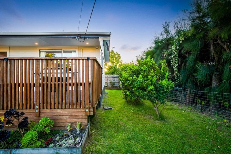 Photo of property in 1/21b Mildmay Road, Henderson, Auckland, 0610