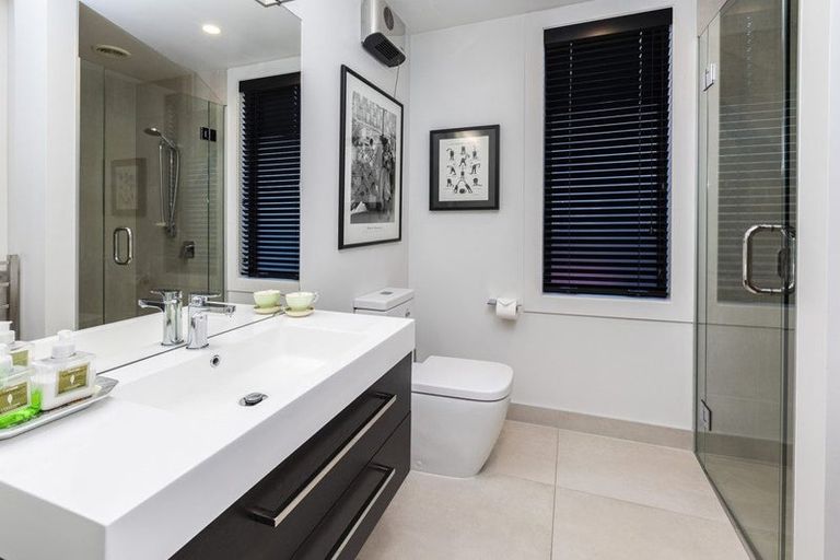 Photo of property in 28 Devonport Lane, St Albans, Christchurch, 8014