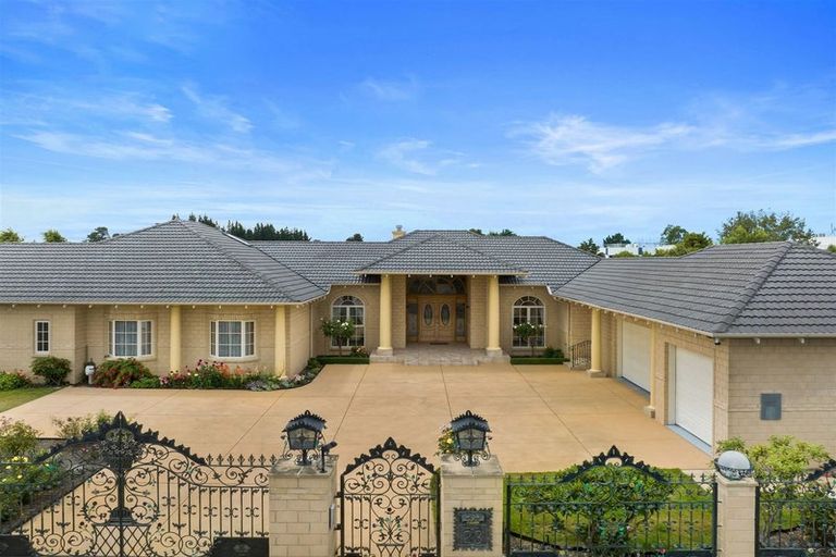 Photo of property in 23 Stableford Green, Burnside, Christchurch, 8053