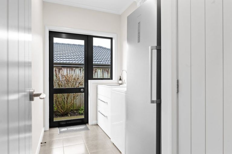 Photo of property in 52 Wiltshire Drive, Huntington, Hamilton, 3210