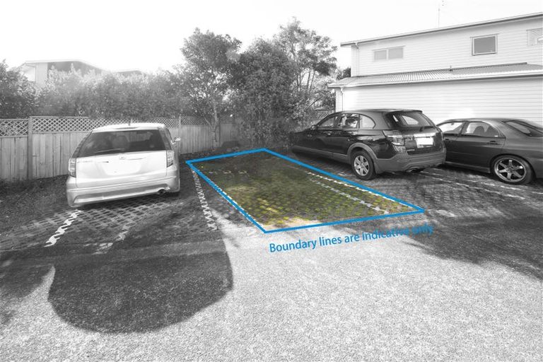 Photo of property in 3/15 Andersons Road, Oteha, Auckland, 0632