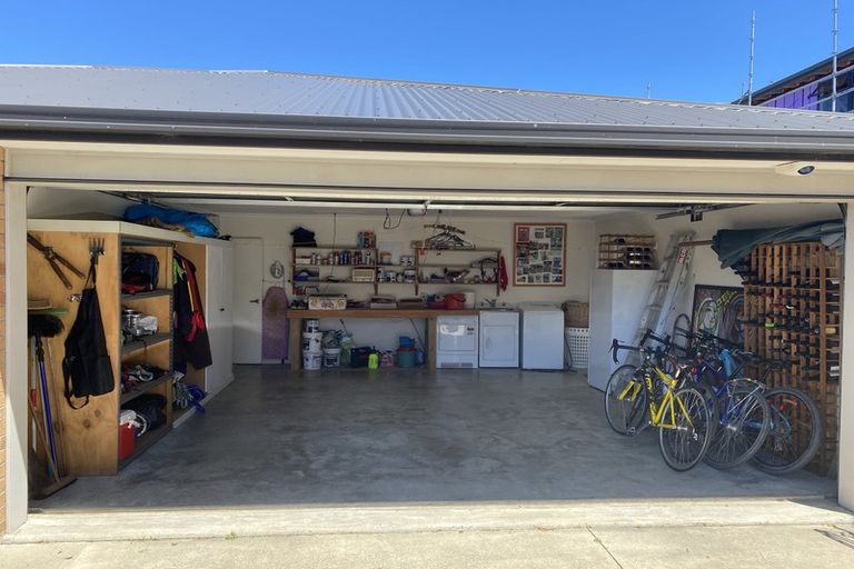 Photo of property in 33a Woodland Road, Johnsonville, Wellington, 6037