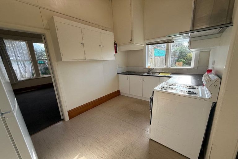 Photo of property in 92a-c Park Road, Miramar, Wellington, 6022