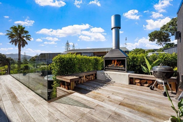 Photo of property in 34 Omaha Drive, Omaha, 0986